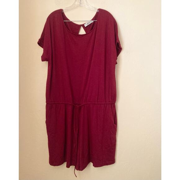 Nemidor Women's Romper Size 20 Maroon Key Hole Drawstring NWOT - Picture 2 of 7